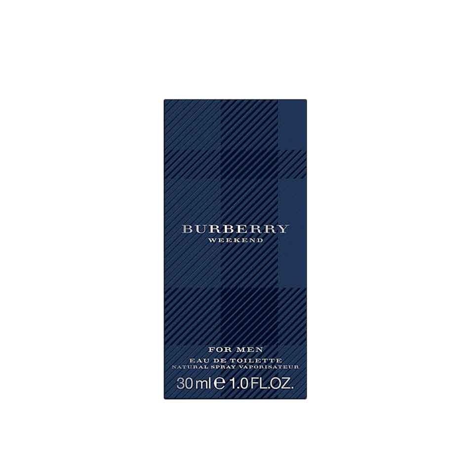 this EDT is perfect for on-the-go use, whether you're traveling, heading to the office, or meeting friends for brunch. With its versatile and inviting aroma, Weekend Men EDT is sure to become your signature scent for any occasion.